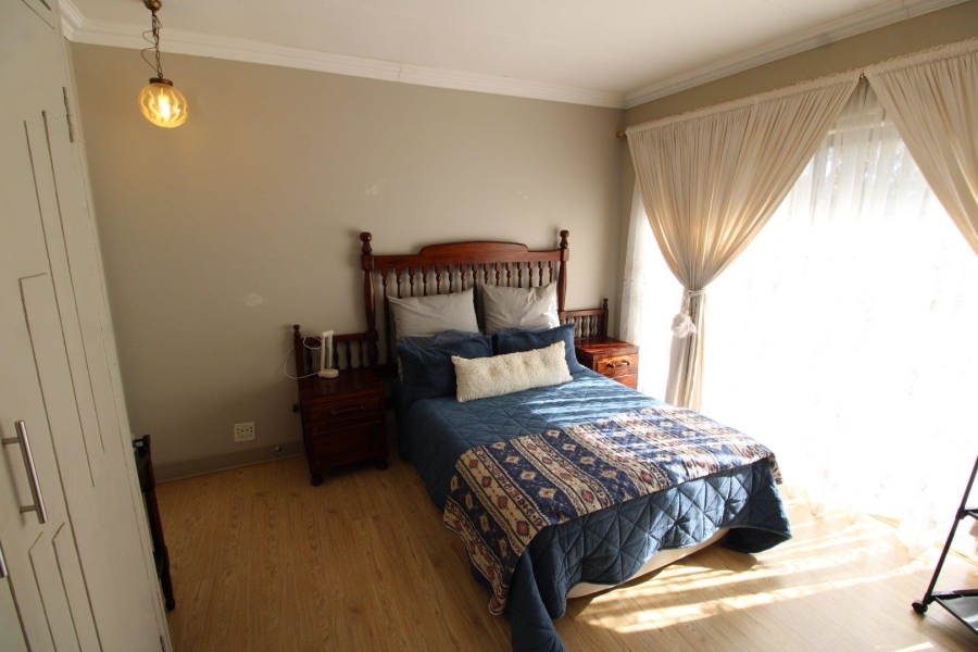 6 Bedroom Property for Sale in Doringkruin North West